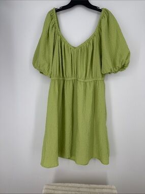 Hint of Blush Light Green Puff-Sleeve V-Neck Mini Dress size 2X